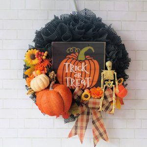 Halloween Trick or Treat Fall Wreath Skeleton NEW